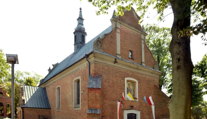 Ciało 31-latka odnaleziono na terenie parafii w Drobinie w 2024 roku