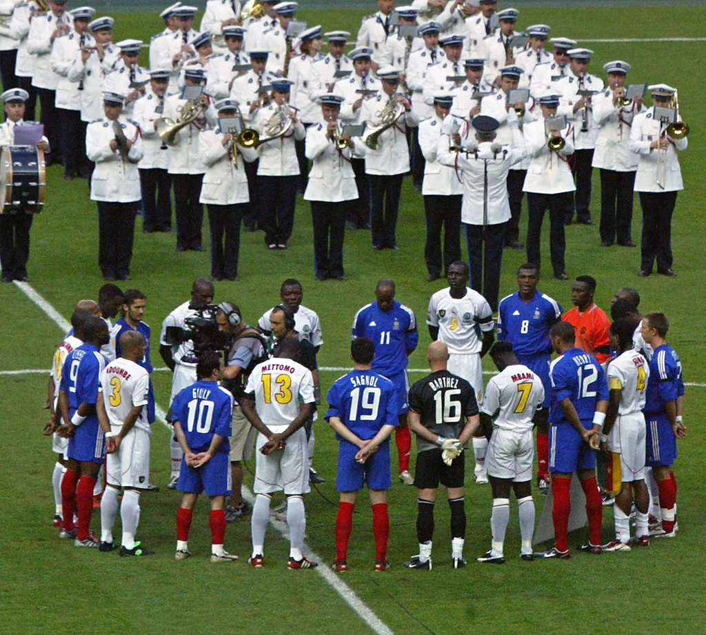 Minuta ciszy ku czci zmarłego Marca-Vivien Foe Minuta ciszy ku czci zmarłego Marca-Vivien Foe
