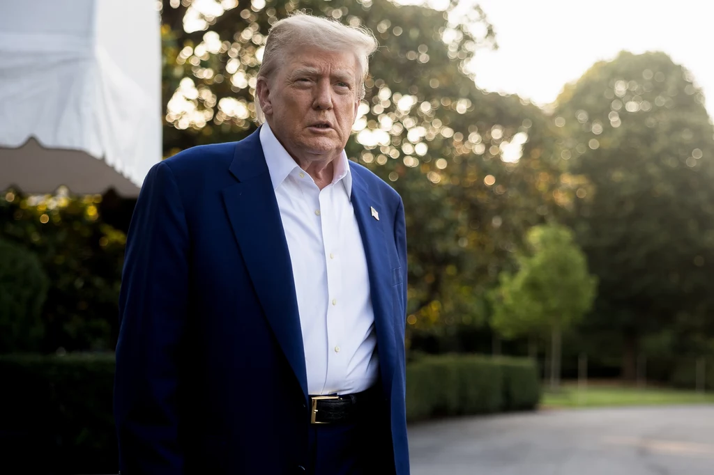 Donald Trump opublikował parodię piosenki niedługo po zawarciu zwieszenia broni między Iranem a Izraelem Donald Trump opublikował parodię piosenki niedługo po zawarciu zwieszenia broni między Iranem a Izraelem