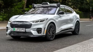 Robot-taksówkarz już w Europie. Uber bez kierowcy rusza z testami