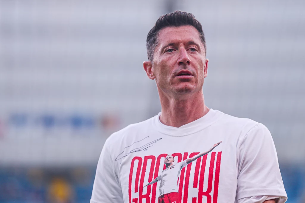 Robert Lewandowski, przy całej piłkarskiej wybitności, podpadł swoim zachowaniem jednemu z byłych tuzów reprezentacji Polski, Antoniemu Szymanowskiemu Robert Lewandowski, przy całej piłkarskiej wybitności, podpadł swoim zachowaniem jednemu z byłych tuzów reprezentacji Polski, Antoniemu Szymanowskiemu