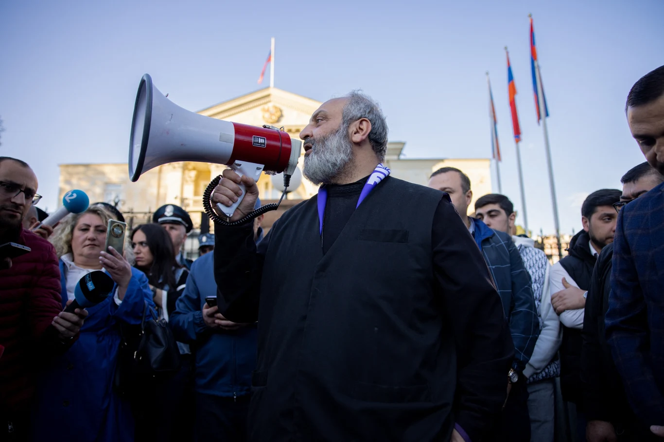 Bagrat Galstanjan na proteście w stolicy Armenii Bagrat Galstanjan na proteście w stolicy Armenii