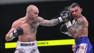 Maciej Sulęcki (z lewej) tu w walce z Gabrielem Rosado
