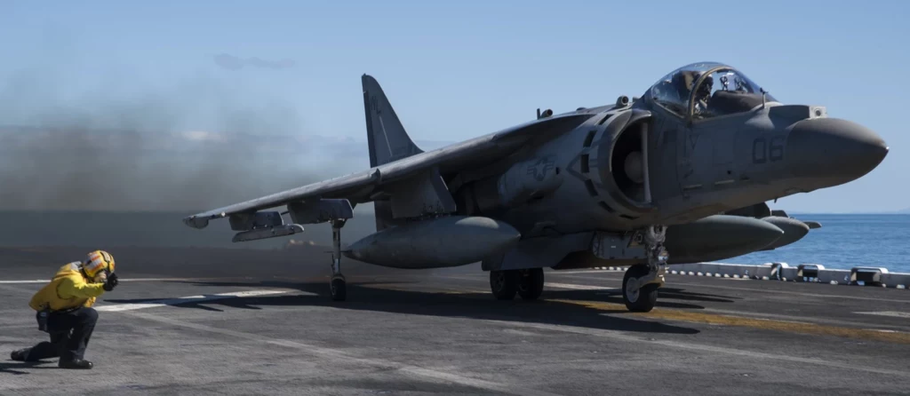 McDonnell Douglas AV-8B Harrier