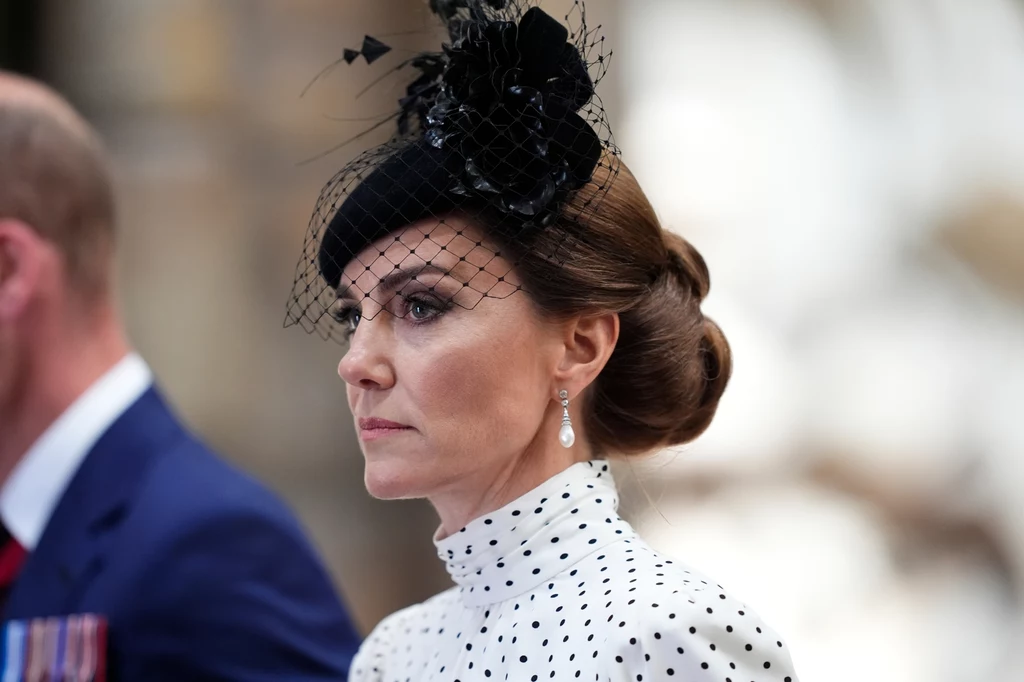 Księżna Kate zmartwiła poddanych swoją nieobecnością Księżna Kate zmartwiła poddanych swoją nieobecnością