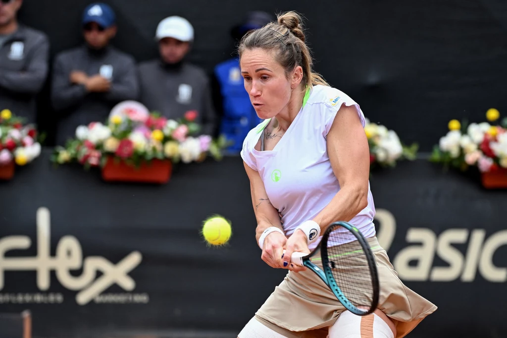 Katarzyna Kawa rywalizowała z Ivą Jović w decydującej rundzie eliminacji Wimbledonu Katarzyna Kawa rywalizowała z Ivą Jović w decydującej rundzie eliminacji Wimbledonu