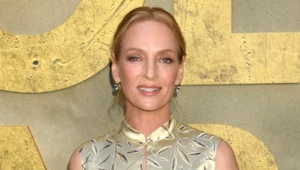 55-letnia Uma Thurman zachwyciła na premierze filmu. Kreacja od Prady i nietypowe buty skradły show
