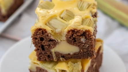 Ten przepis to jeden z moich ulubionych z wykorzystaniem rabarbaru