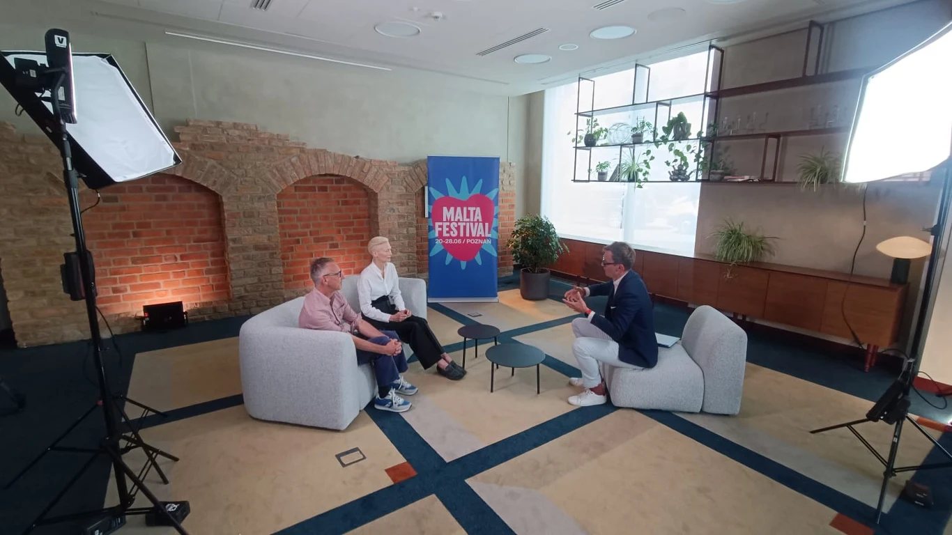 Stanisław Wryk w rozmowie z Tildą Swinton i Olivierem Saillardem Stanisław Wryk w rozmowie z Tildą Swinton i Olivierem Saillardem