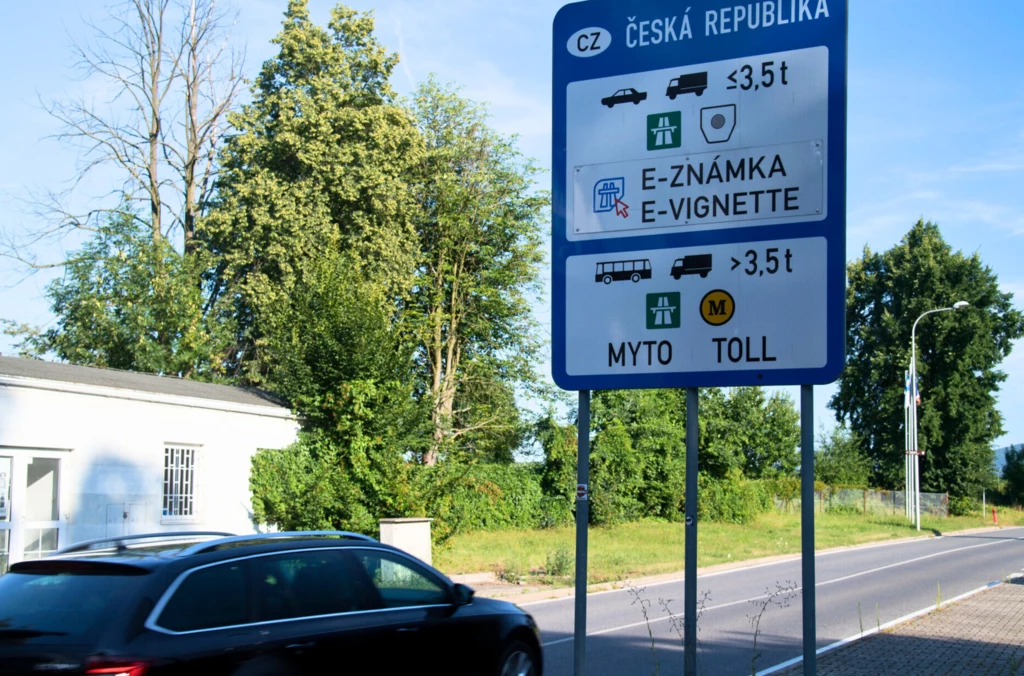 Czesi rygorystycznie pilnują obowiązku posiadania elektronicznej winiety Czesi rygorystycznie pilnują obowiązku posiadania elektronicznej winiety