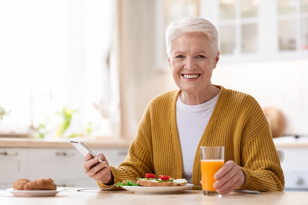 Menopauza daje w kość? Zmień dietę, a złagodzisz jej objawy Menopauza daje w kość? Zmień dietę, a złagodzisz jej objawy