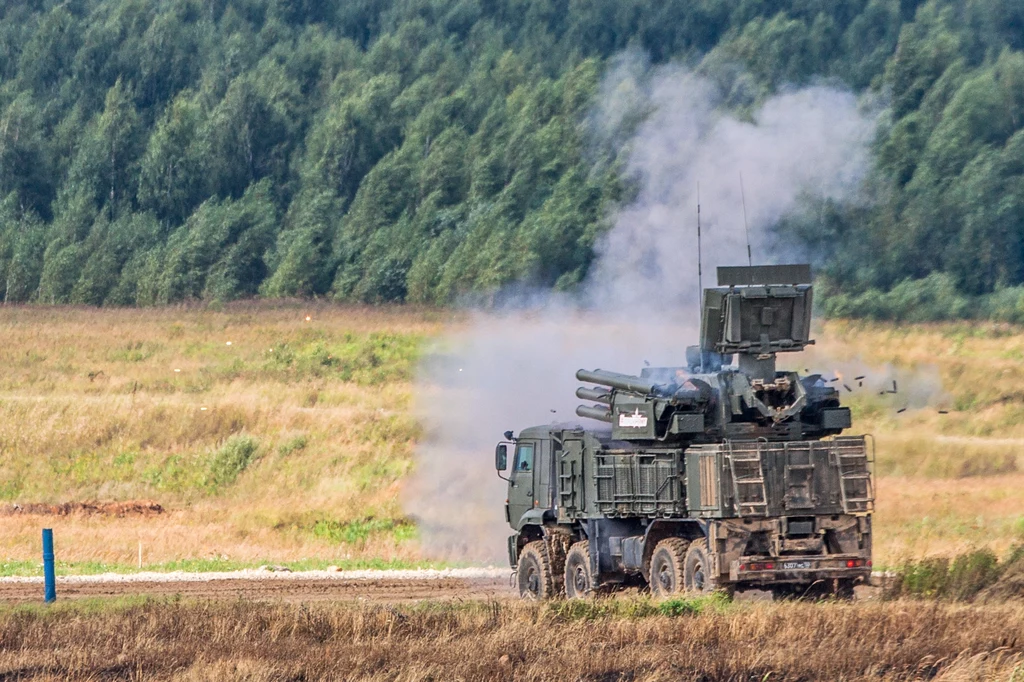 Rosyjski system przeciwlotniczy Pantsir-S1, zdjęcie ilustracyjne Rosyjski system przeciwlotniczy Pantsir-S1, zdjęcie ilustracyjne