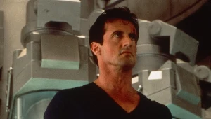 Sylvester Stallone w filmie "Sędzia Dredd"