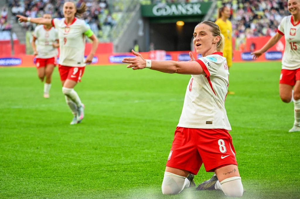 Ewelina Kamczyk Ewelina Kamczyk
