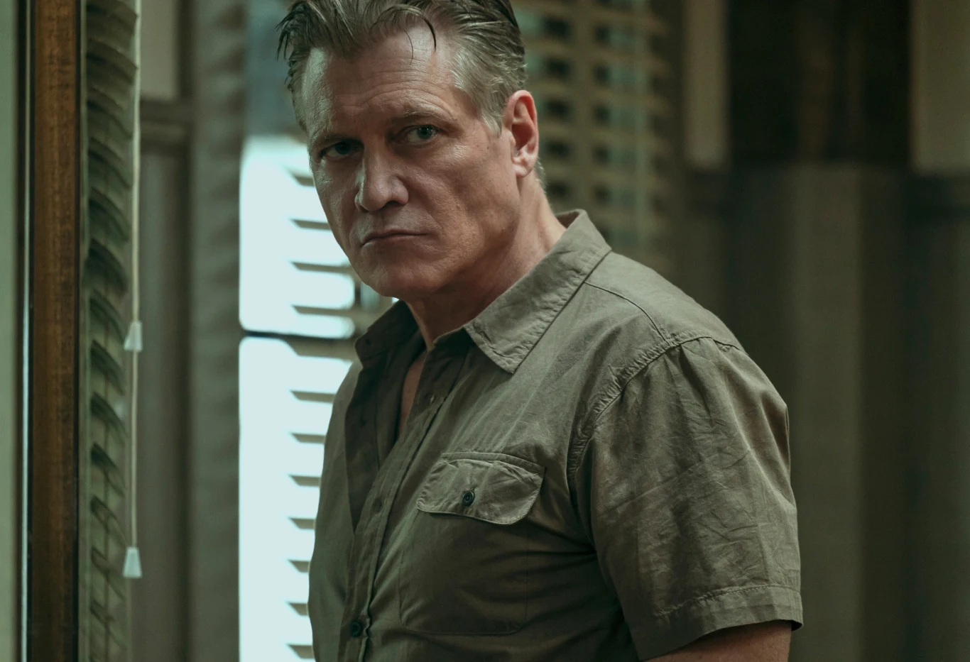 "Nabrzeże": Holt McCallany (Harlan Buckley)