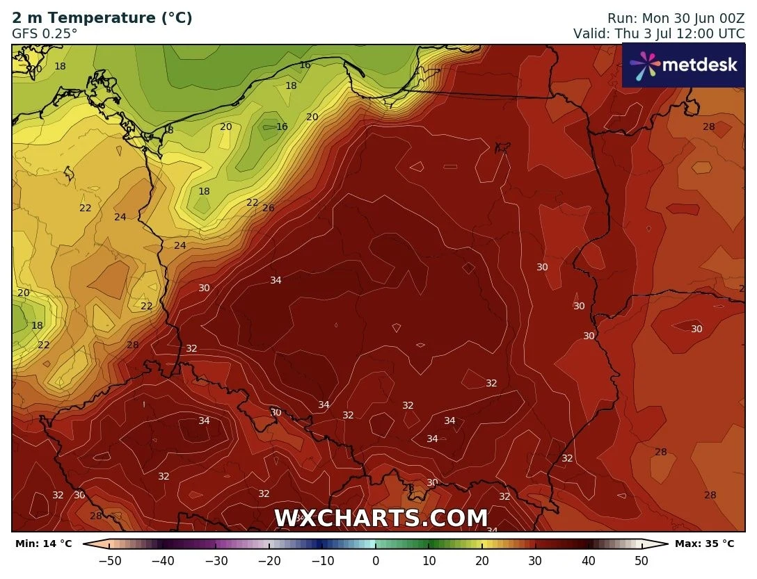 Mapa temperatury powietrza w Polsce i krajach sąsiednich prezentuje prognozowane wartości na wysokości 2 metrów, z dominacją intensywnych odcieni czerwieni i pomarańczu wskazujących upały, szczególnie w centralnej i południowej Polsce, gdzie temperatur...