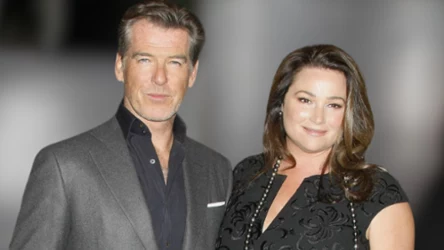 To dla niej ponad 25 lat temu Pierce Brosnan stracił głowę. Krytykowano ją za wygląd, dziś zachwyca po metamorfozie 