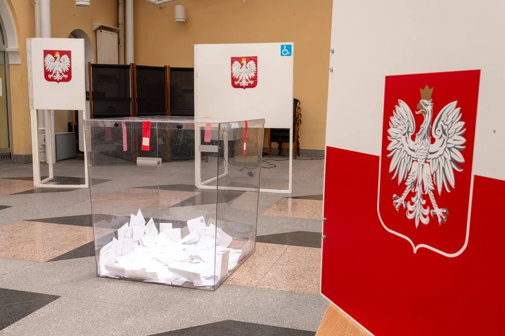 Polacy odnieśli się do potrzeby ponownego liczenia głosów (zdj.. ilustracyjne) Polacy odnieśli się do potrzeby ponownego liczenia głosów (zdj.. ilustracyjne)