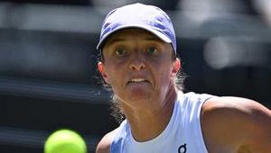 Zacięty start meczu Świątek z Rosjanką na Wimbledonie. Potem nastał pogrom