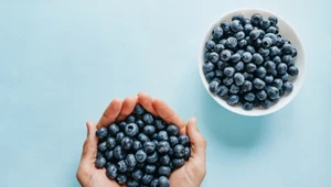 Spłycają zmarszczki i wyrównują koloryt skóry. Zrób z nich domową maseczkę