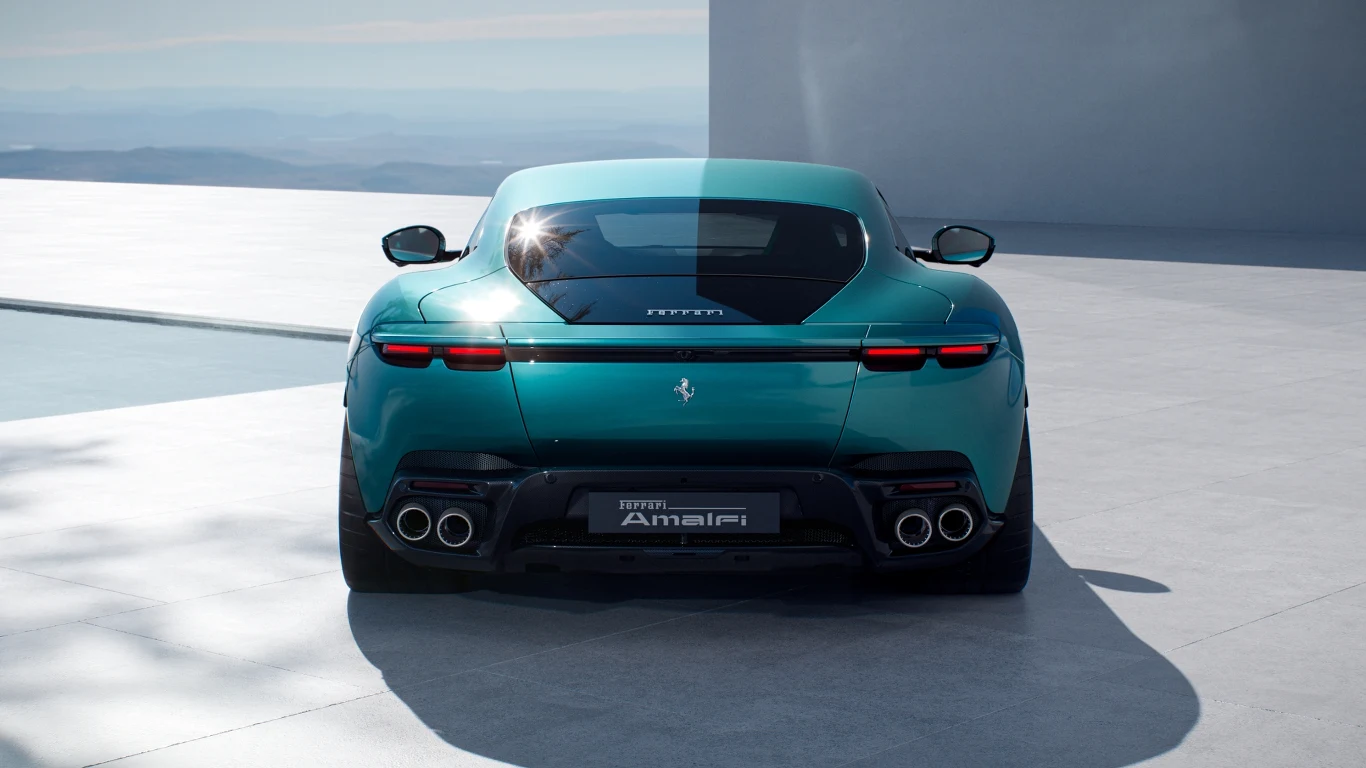 Ferrari Amalfi napędzane jest jednostką V8 o pojemności 3855 cm3.