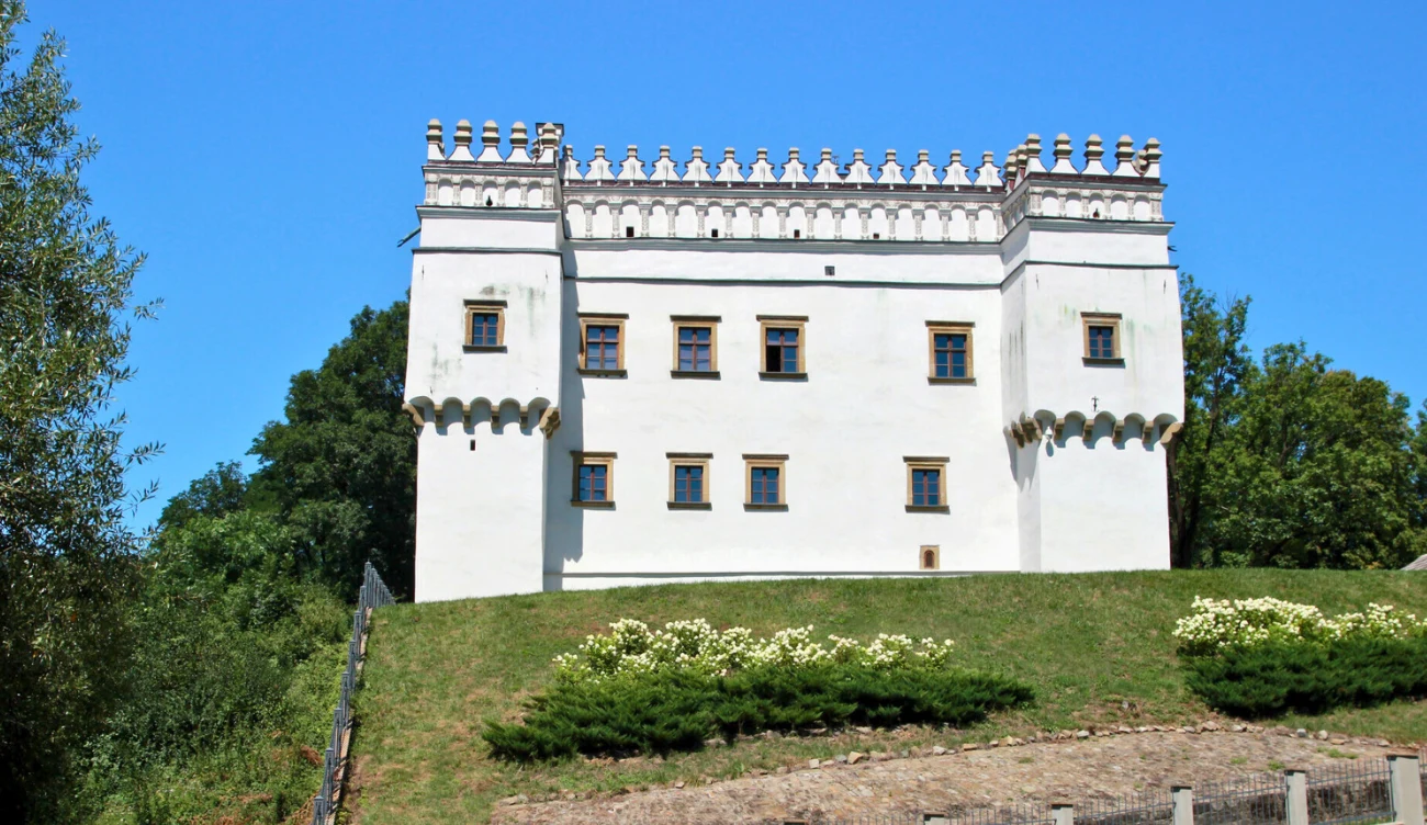 Kasztel w Szymbarku zachwyca niezwykłą architekturą 