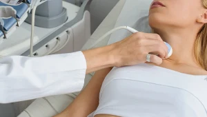 Co może prowadzić do rozwoju chorób tarczycy? Odpowiadamy