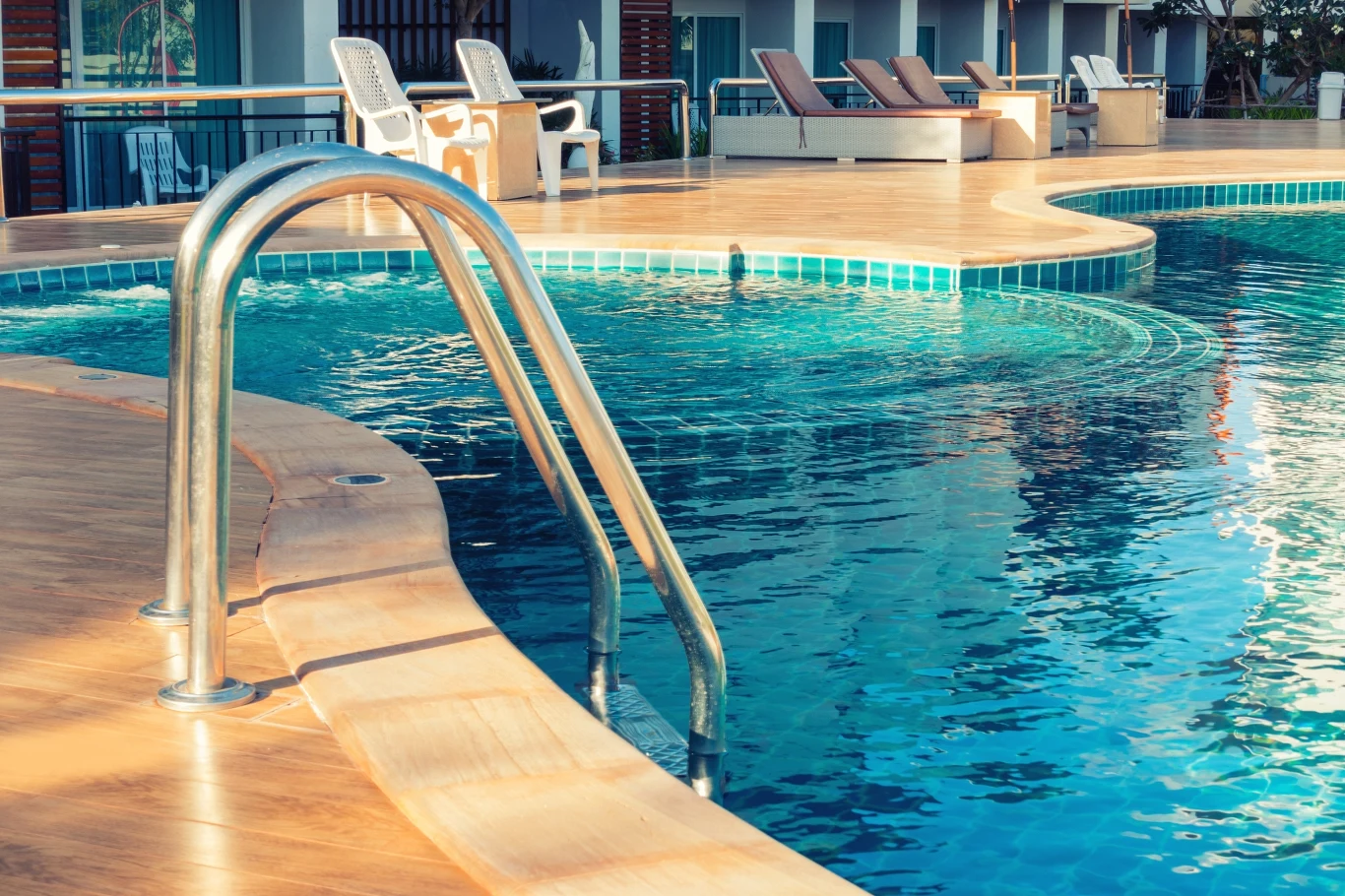 Gdzie są najlepsze kąpieliska w okolicach Warszawy? 