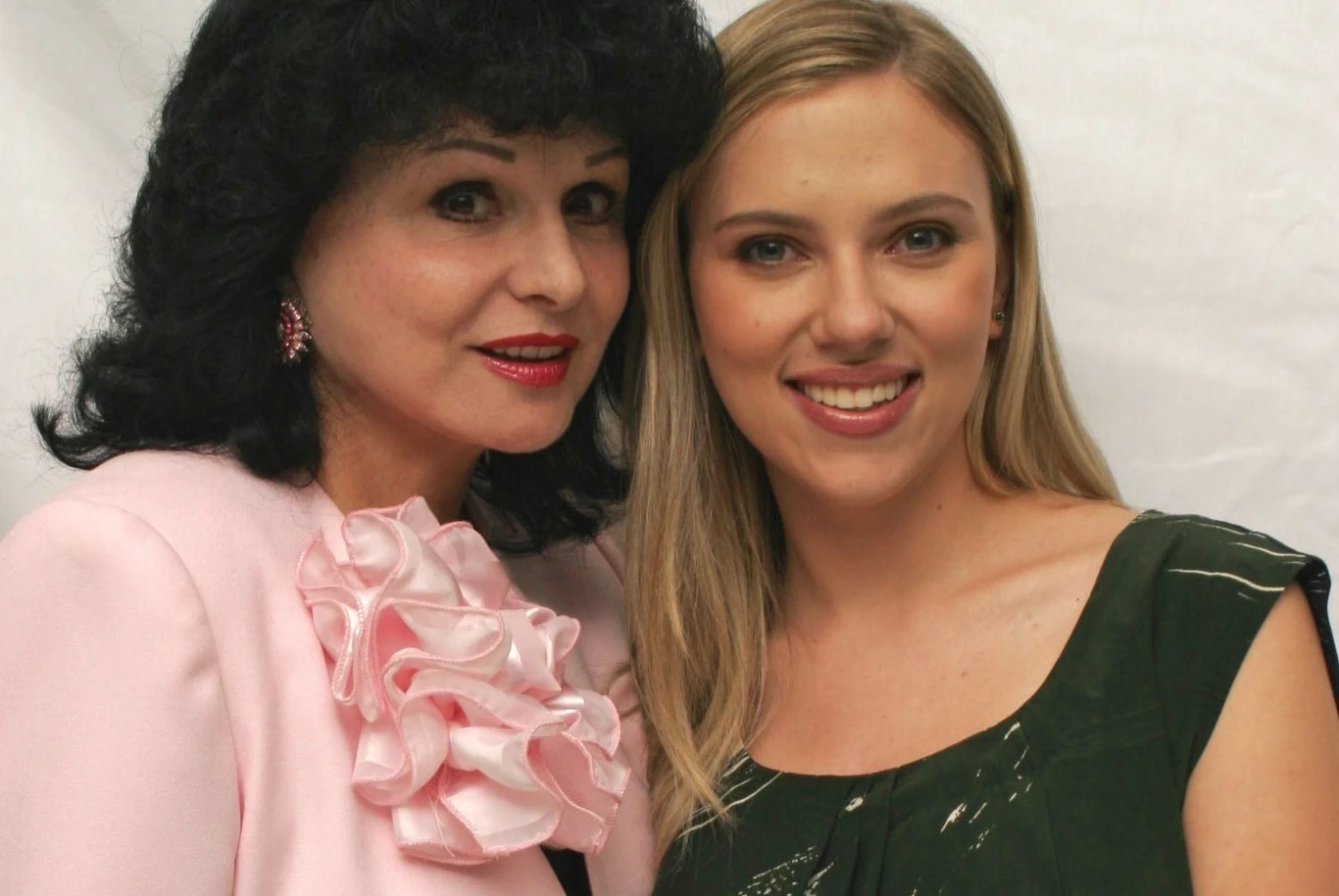 Yola Czaderska-Hayek i Scarlett Johansson w Hollywood Yola Czaderska-Hayek i Scarlett Johansson w Hollywood