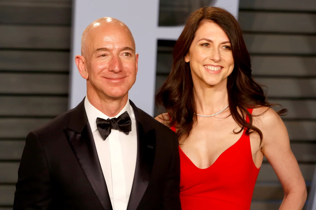 Jeff Bezos z ówczesną żoną, MacKenzie Bezos, w 2018 roku