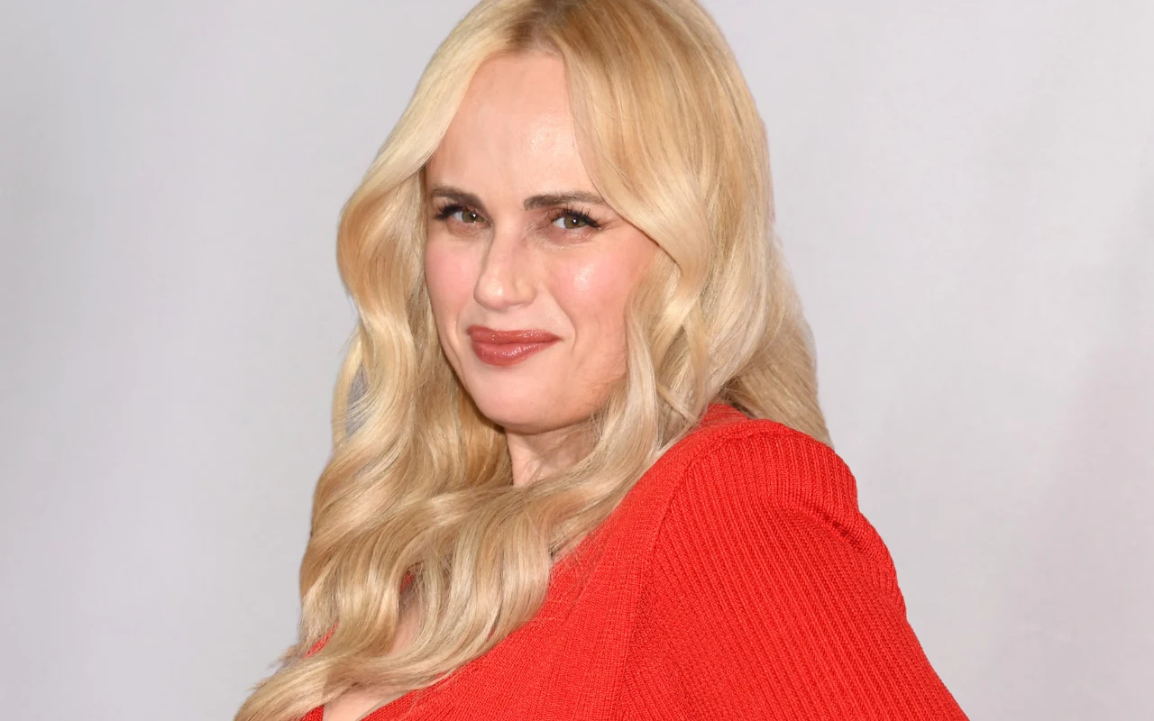 Rebel słynie ze specyficznego poczucia humoru 