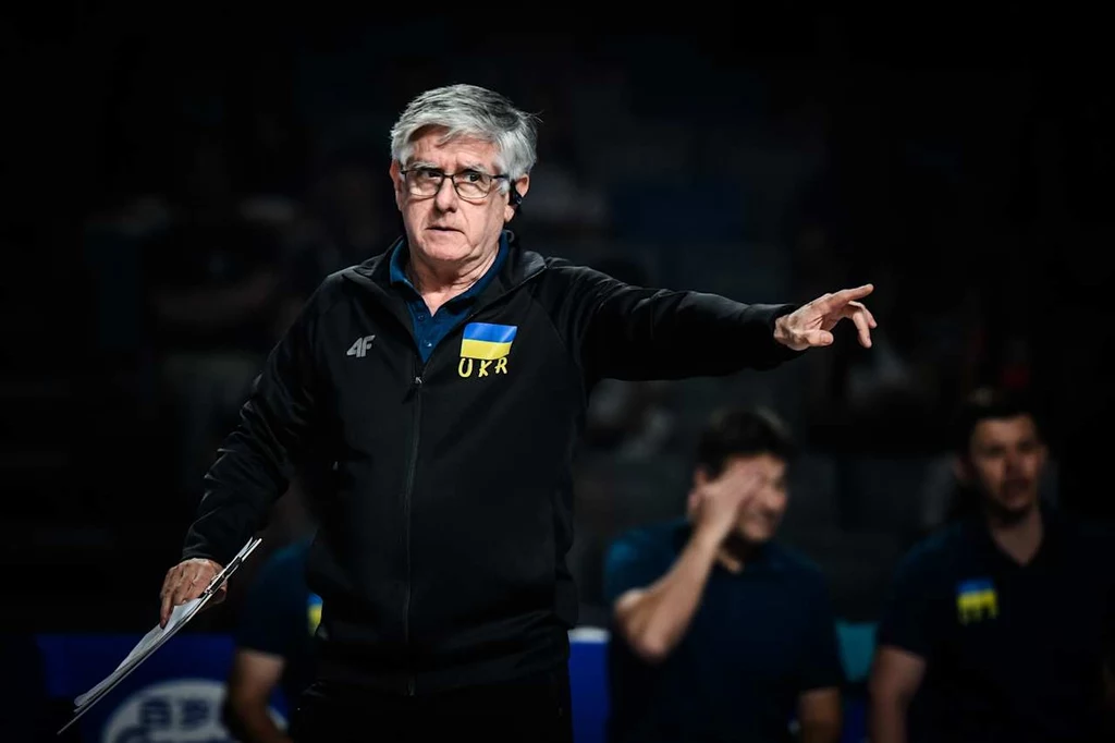 Raul Lozano w przeszłości trenował reprezentację Polski. Teraz prowadzi Ukrainę, rewelację Ligi Narodów siatkarzy Raul Lozano w przeszłości trenował reprezentację Polski. Teraz prowadzi Ukrainę, rewelację Ligi Narodów siatkarzy