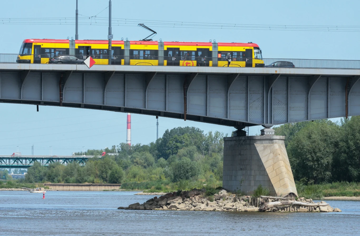 Upalna i słoneczna pogoda w najbliższych dniach przyczyni się do dalszego rozwoju suszy hydrologicznej