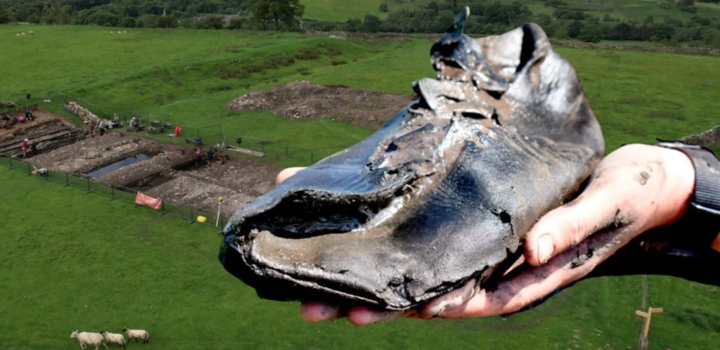 Nietypowo duże rzymskie buty sprzed 2000 lat odkryte w Anglii Nietypowo duże rzymskie buty sprzed 2000 lat odkryte w Anglii