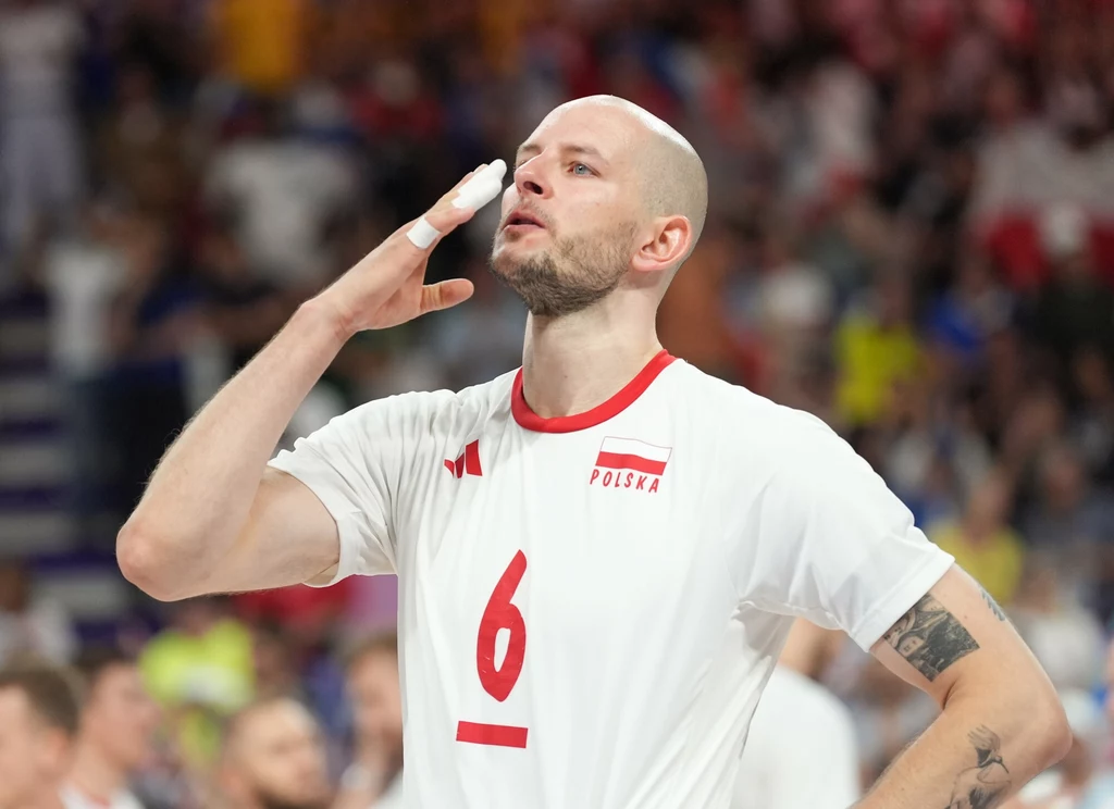 Bartosz Kurek w koszulce reprezentacji Polski Bartosz Kurek w koszulce reprezentacji Polski