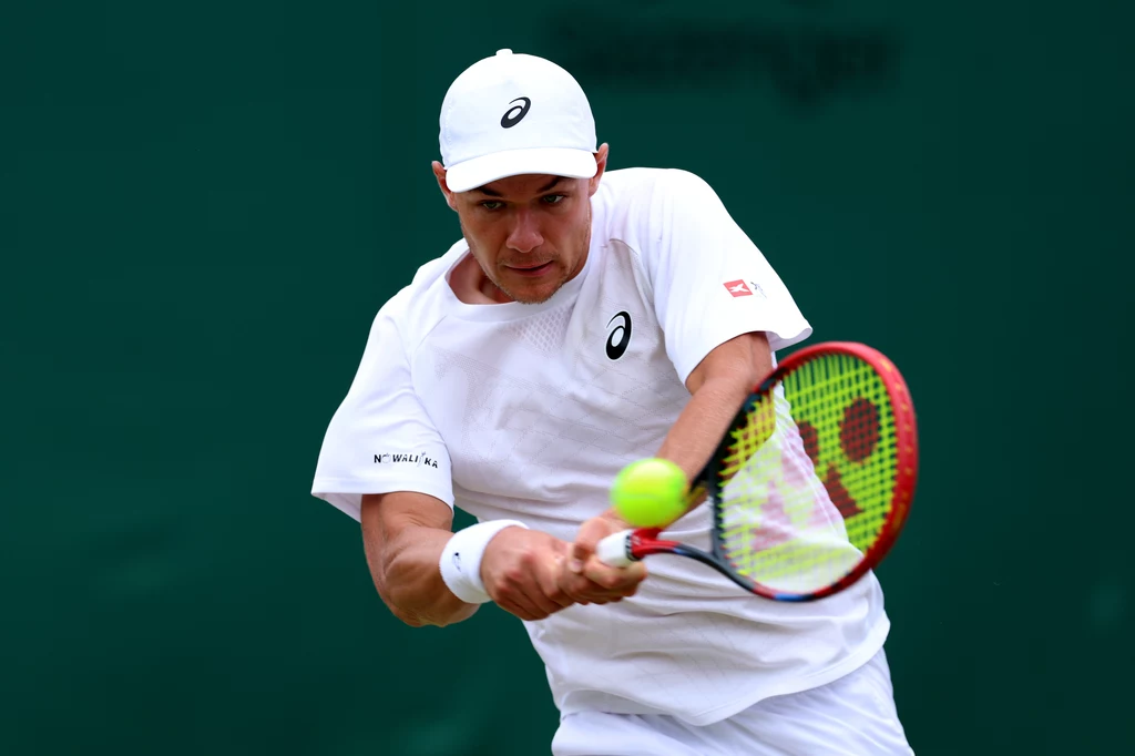 Kamil Majchrzak rywalizował z Karenem Chaczanowem o awans do ćwierćfinału Wimbledonu Kamil Majchrzak rywalizował z Karenem Chaczanowem o awans do ćwierćfinału Wimbledonu