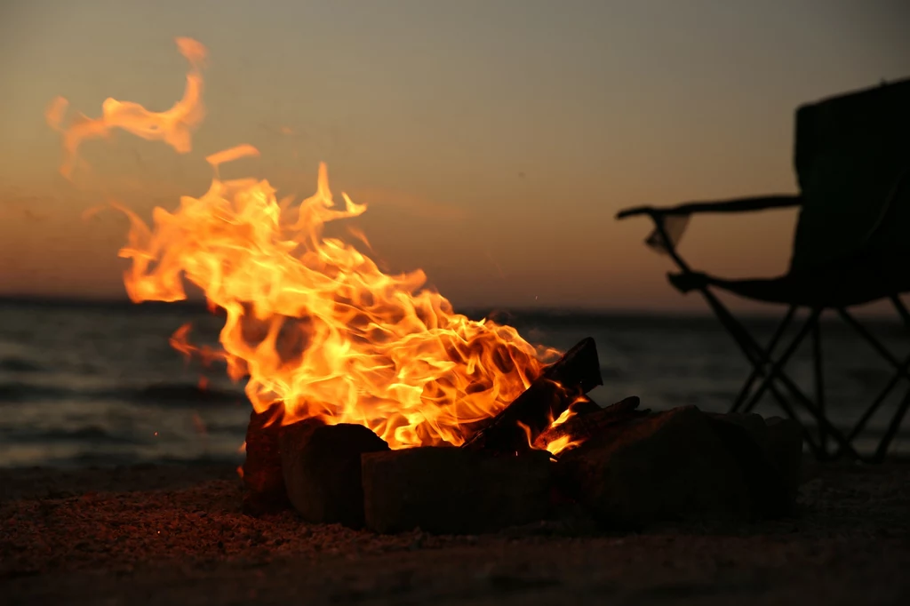 Według danych amerykańskiej agencji NOAA w ostatnich dekadach liczba nocy tropikalnych, czyli takich, podczas których temperatura nie spada poniżej 20°C, wzrosła w USA o ponad 60 proc. od lat 60. XX wieku Według danych amerykańskiej agencji NOAA w ostatnich dekadach liczba nocy tropikalnych, czyli takich, podczas których temperatura nie spada poniżej 20°C, wzrosła w USA o ponad 60 proc. od lat 60. XX wieku