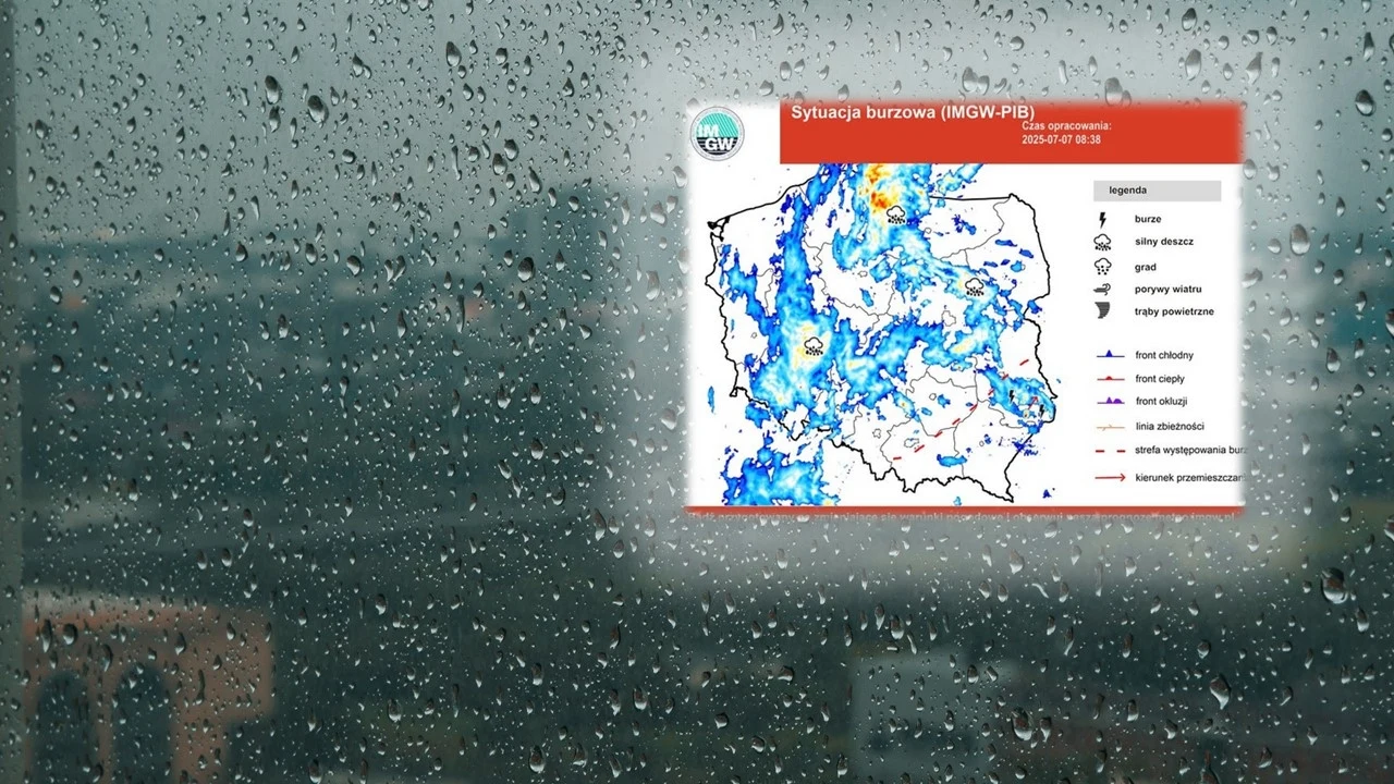 Nadciąga groźny niż genueński. Gwałtowne burze i podtopienia możliwe w tych regionach Mapa Polski z oznaczonym rozmieszczeniem burz i opadów, na tle rozmytego krajobrazu miasta widocznego przez okno pokryte kroplami deszczu.
