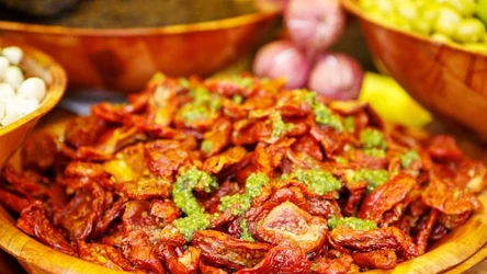 Suszone pomidory zrobisz z łatwością w domu