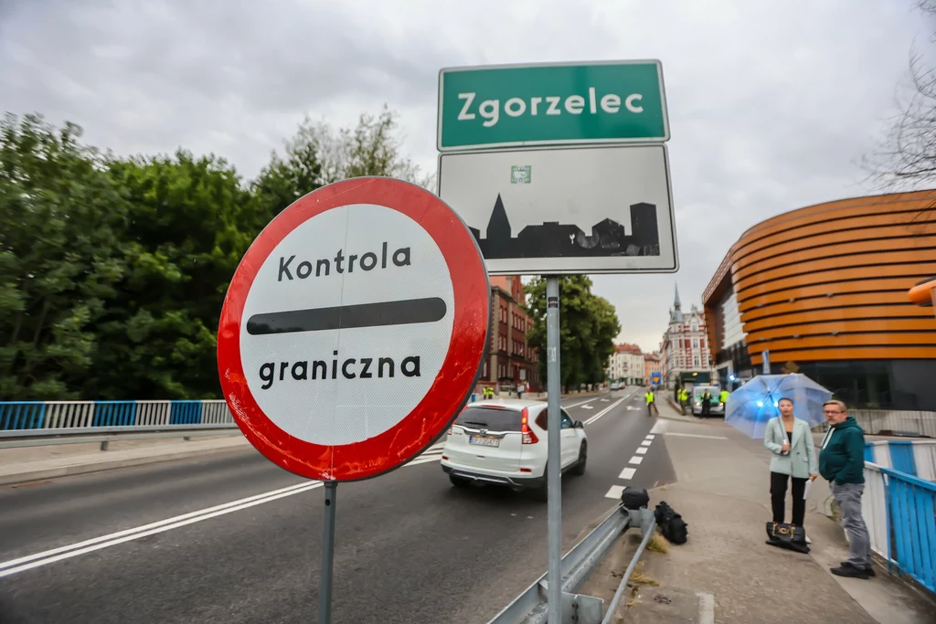 Władze Zgorzelca zapowiadają skargę do KE na kontrole graniczne po niemieckiej stronie Władze Zgorzelca zapowiadają skargę do KE na kontrole graniczne po niemieckiej stronie
