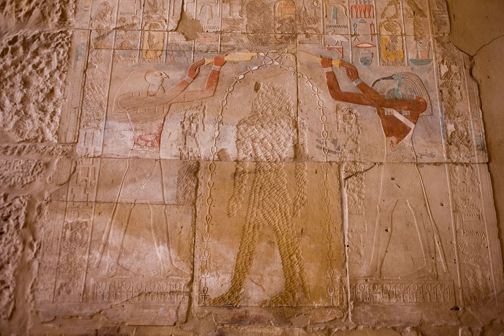 Świątynia Amona w Karnak, fragment z wymazaną Hatszepsut
