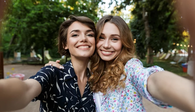 Gwiazdy wiedzą, kto wrzuca selfie, a kto cytaty. Sprawdź, jak działa twój znak zodiaku na Instagramie