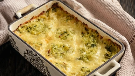 Zapiekanka z karczochami to pożywny obiad we włoskim stylu