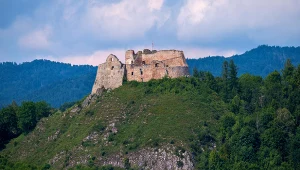 Malownicze ruiny i przepiękne widoki. Perełka na mapie Małopolski