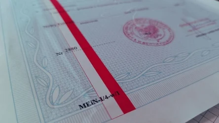 Symbol formularza znajduje się w lewym dolnym rogu świadectwa