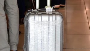 Zrób to z walizką przed nadaniem bagażu. Unikniesz poważnego problemu