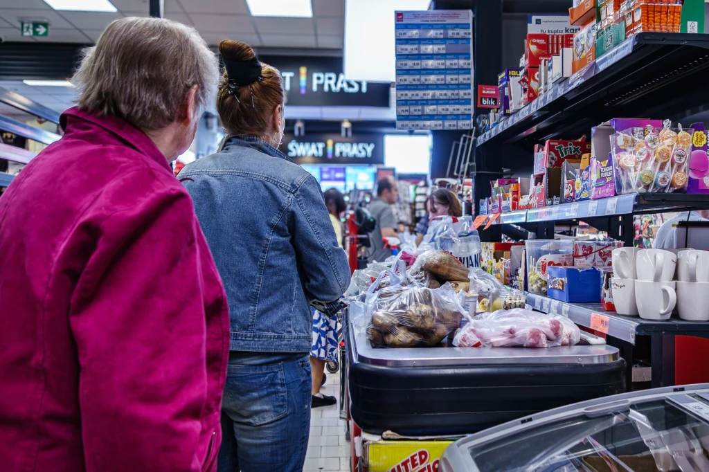 Wśród koalicjantów krąży pomysł podniesienia tzw. opłaty dodatkowej, jaką objęte są butelki z alkoholem o pojemności do 300 ml objętości