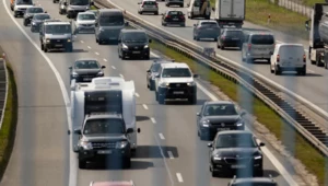 500 zł za wyprzedzanie na autostradzie. Niewielu kierowców wie o tym przepisie
