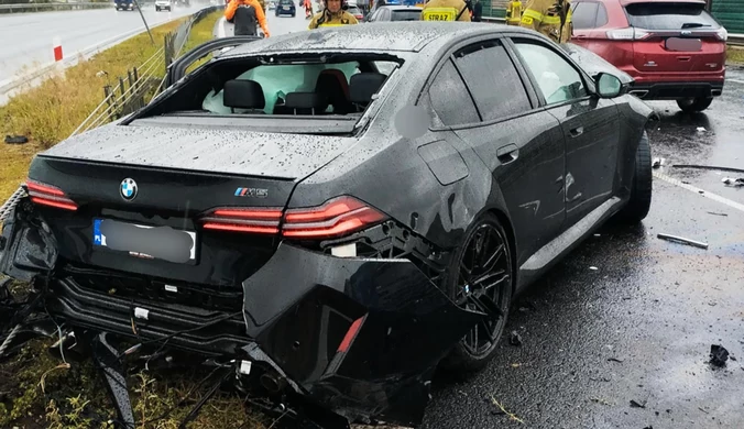 Karambol na trasie S8. BMW M5 doszczętnie zniszczone | Fot. Komenda Powiatowa PSP w Wołominie 