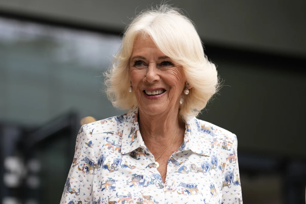 Królowa Camilla pojawiła się na Wimbledonie w doskonałym humorze Królowa Camilla pojawiła się na Wimbledonie w doskonałym humorze